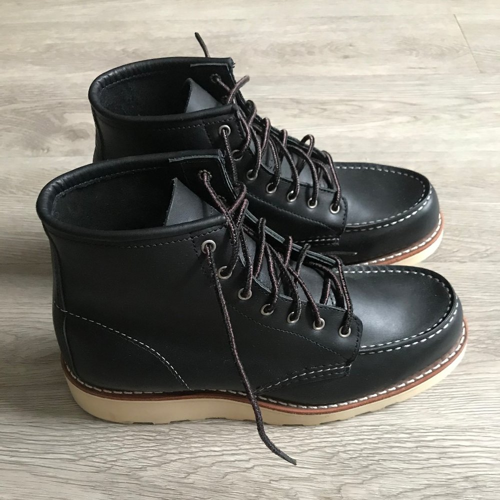 Women's Size 8 Red Wing 6-inch Classic Moc 3373